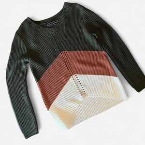 Chic Knitted Sweater - Green, Burnt orange, Cream